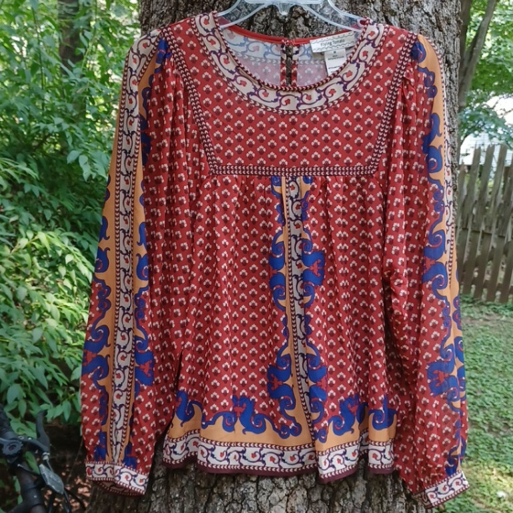 Flying Tomato top